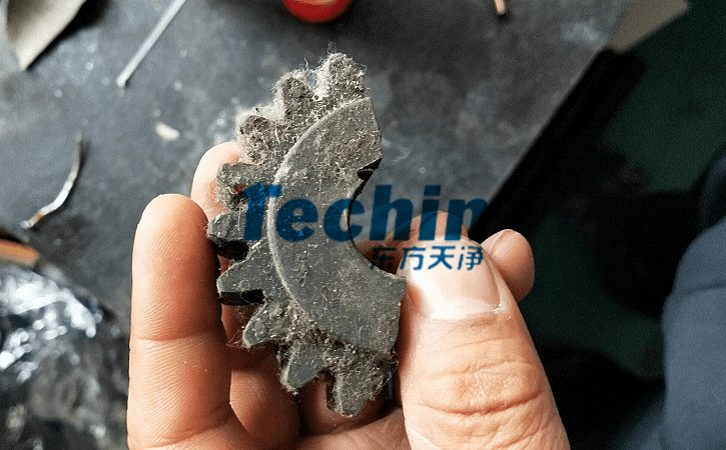 极悦注册齿轮断裂